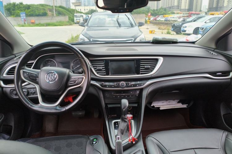 Used Buick GT 2019 18T Automatic Connected Elite Model China VI Standard Center Console