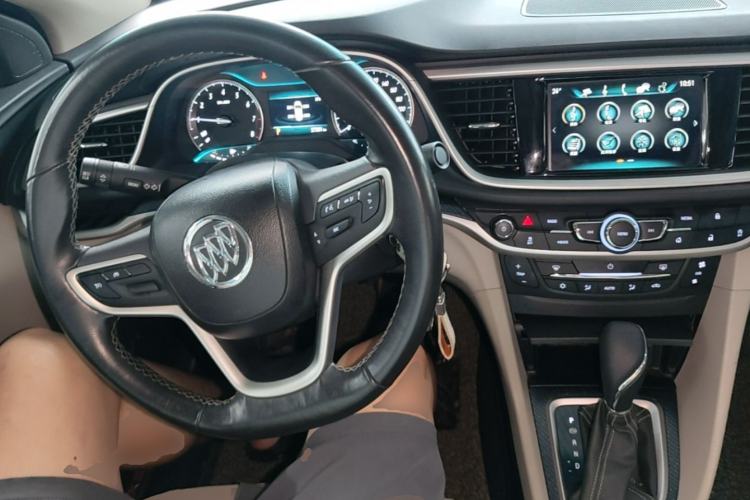Used Buick GT 2019 15T Dual-Clutch Connected Elite Version China V Standard Center Console