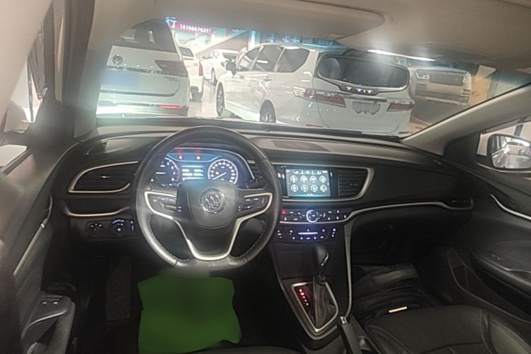 Used Buick GT 2019 18T Automatic Connected Elite Model China VI Standard Center Console