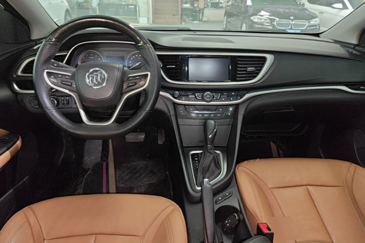 Used Buick GT 2019 18T Automatic Connected Flagship Version China VI Standard Center Console