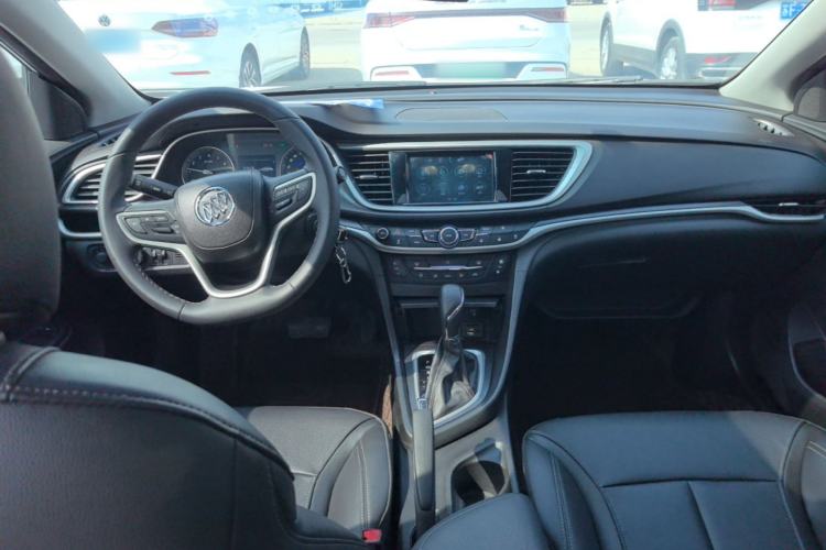 Used Buick GT 2019 18T Automatic Connected Elite Model China VI Standard Center Console