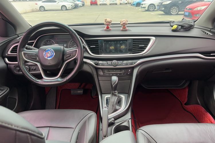 Used Buick GT 2019 18T Automatic Connected Elite Model China V Standard Center Console