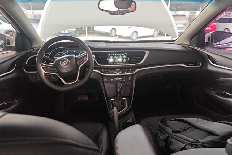 Used Buick GT 2019 18T Automatic Connected Elite Model China V Standard Center Console