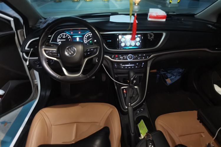 Used Buick GT 2019 18T Automatic Connected Flagship Version China VI Standard Center Console