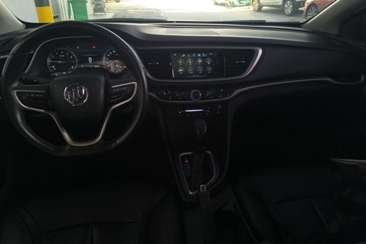 Used Buick GT 2019 18T Automatic Connected Elite Model China VI Standard Center Console