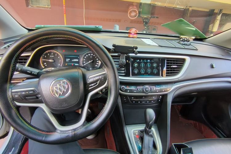 Used Buick GT 2019 18T Automatic Connected Elite Model China V Standard Center Console