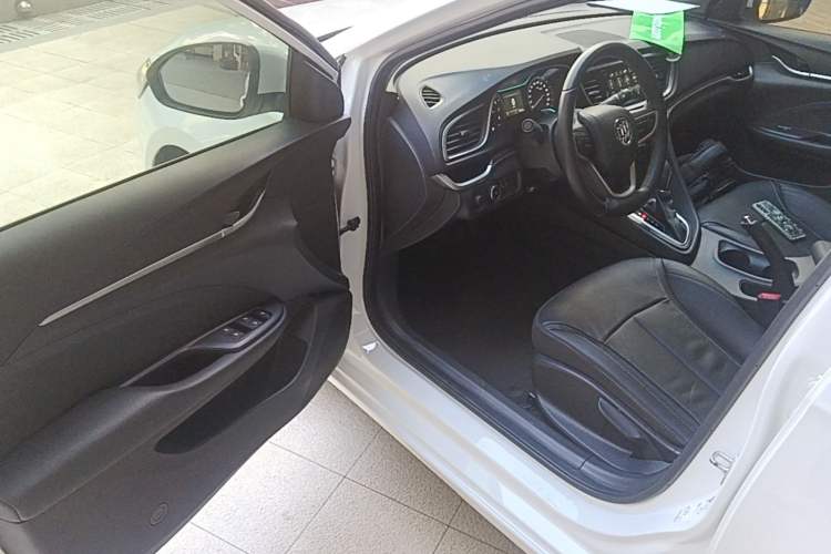 Used Buick GT 2019 18T Automatic Connected Elite Model China VI Standard Driver Seat