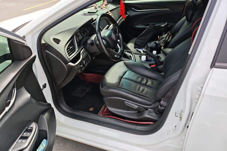 Used Buick GT 2019 18T Automatic Connected Elite Model China VI Standard Driver Seat