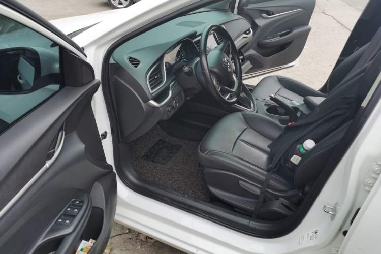Used Buick GT 2019 18T Automatic Connected Elite Model China V Standard Driver Seat