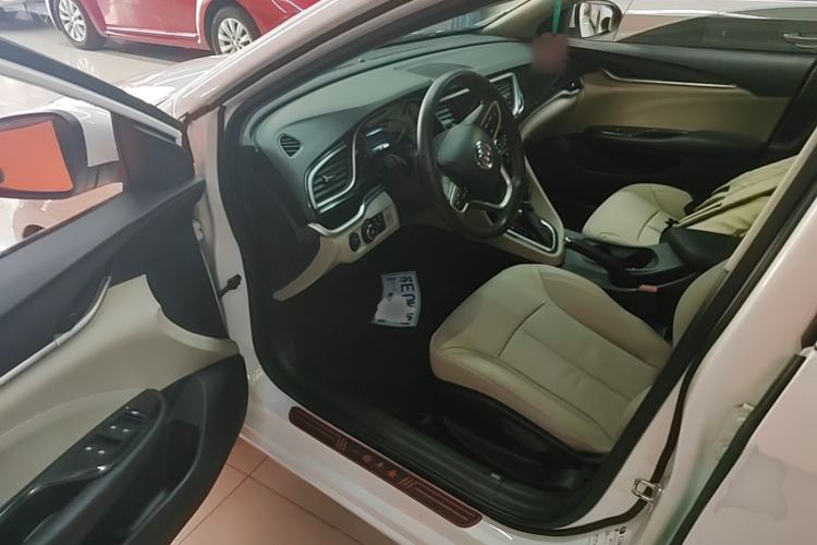 Used Buick GT 2019 15T Dual-Clutch Connected Elite Model China VI Driver Seat