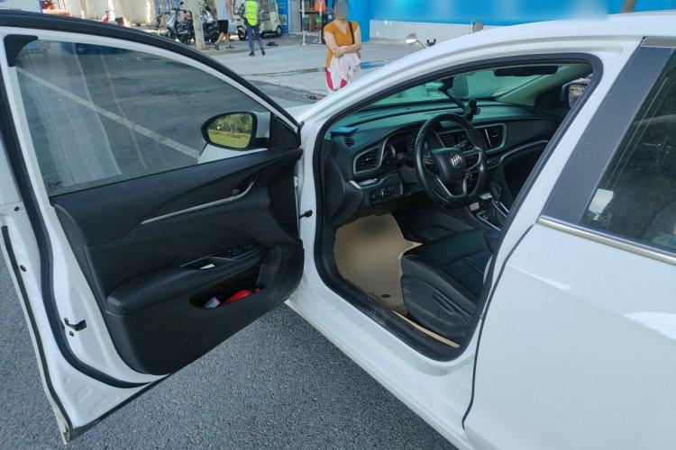 Used Buick GT 2019 18T Automatic Connected Elite Model China VI Standard Driver Seat