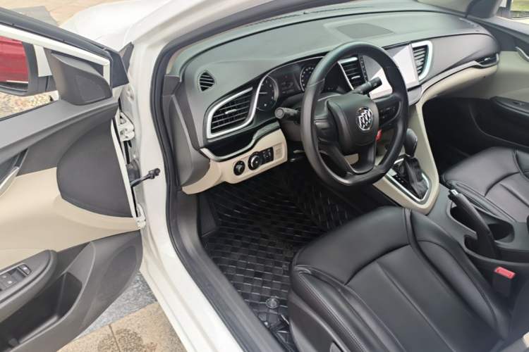 Used Buick GT 2019 15T Dual-Clutch Advanced Version China VI Standard Driver Seat