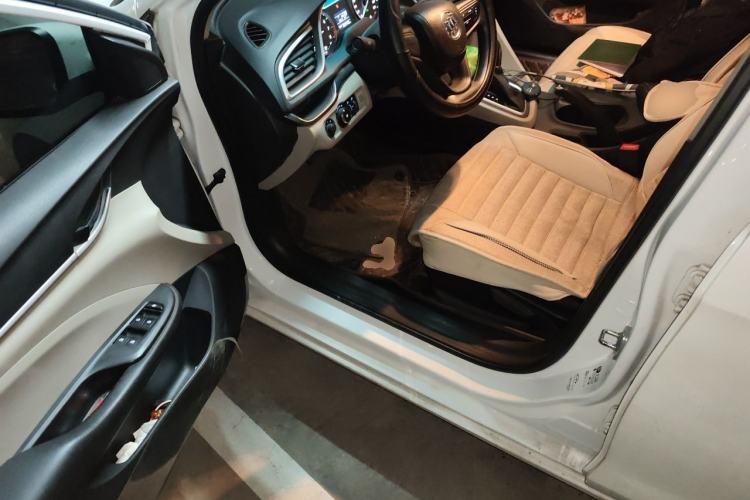 Used Buick GT 2019 15T Dual-Clutch Advanced Version China VI Standard Driver Seat
