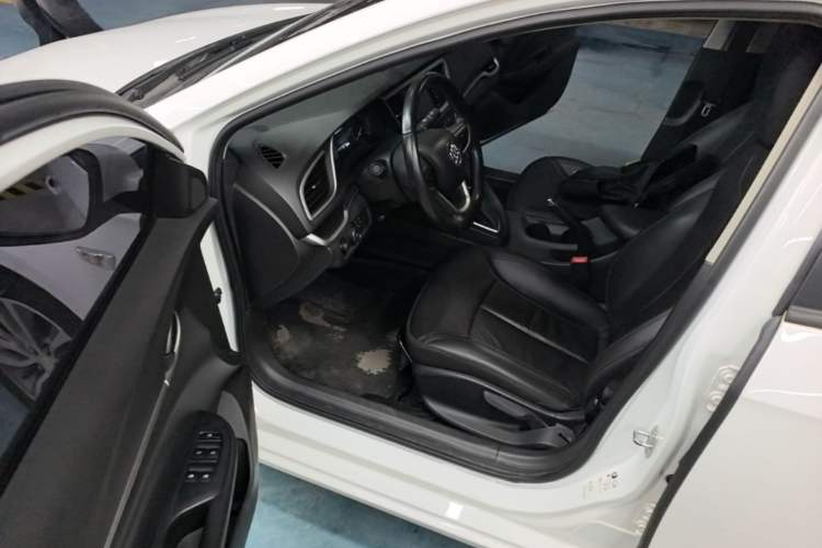 Used Buick GT 2019 18T Automatic Connected Elite Model China VI Standard Driver Seat