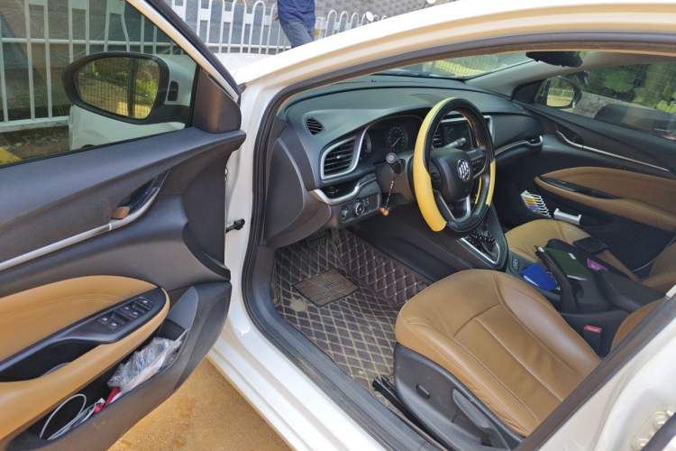 Used Buick GT 2019 18T Automatic Connected Flagship Version China VI Standard Driver Seat