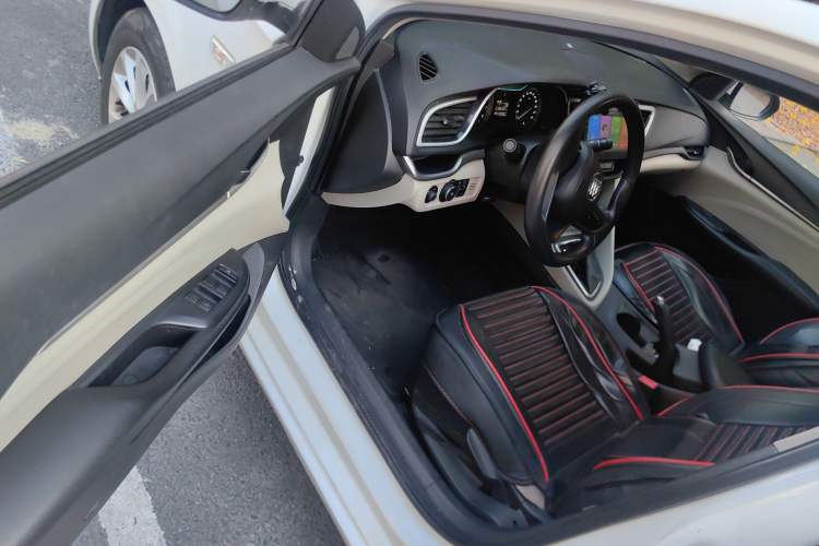 Used Buick GT 2019 15T Dual-Clutch Advanced Version China VI Standard Driver Seat