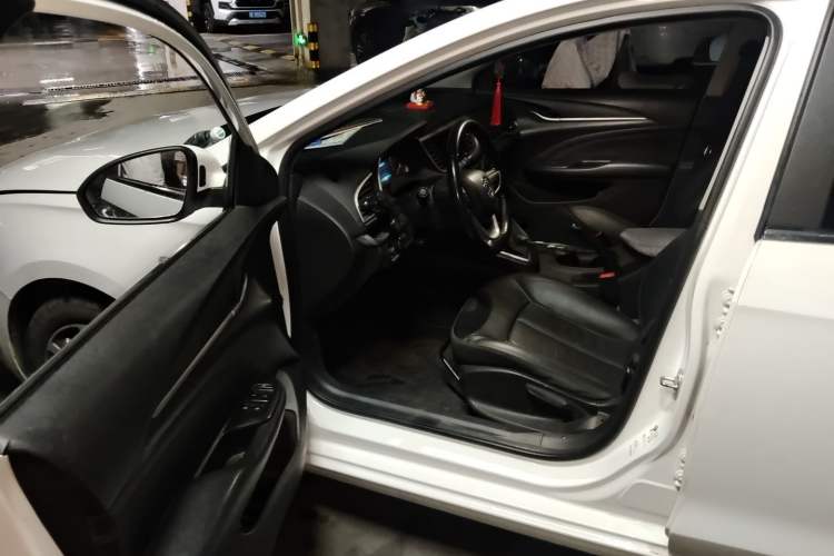 Used Buick GT 2019 18T Automatic Connected Elite Model China V Standard Driver Seat