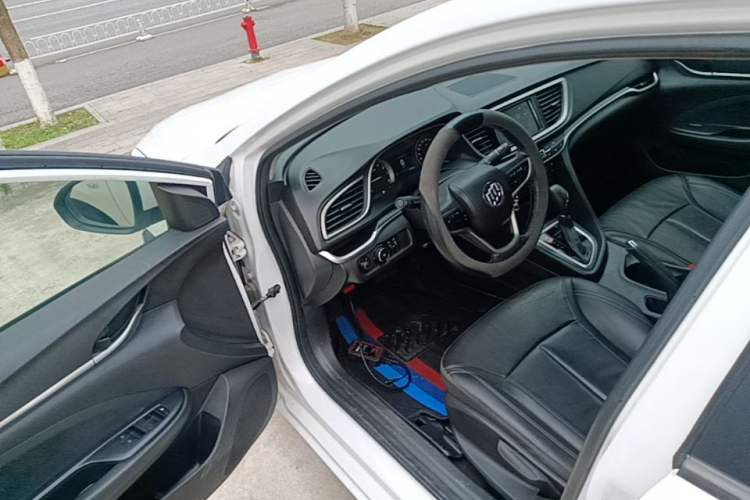 Used Buick GT 2019 18T Automatic Connected Elite Model China VI Standard Driver Seat