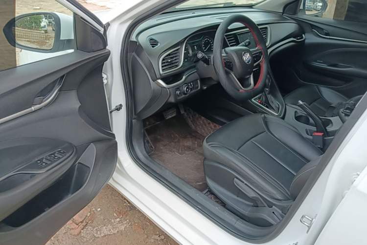 Used Buick GT 2019 18T Automatic Connected Elite Model China VI Standard Driver Seat