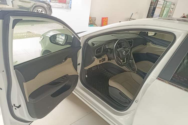 Used Buick GT 2019 15T Dual-Clutch Connected Elite Model China VI Driver Seat