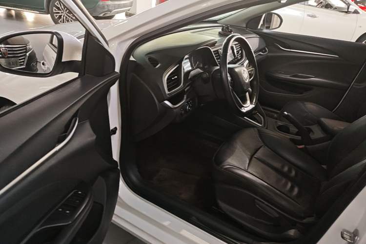 Used Buick GT 2019 18T Automatic Connected Elite Model China VI Standard Driver Seat