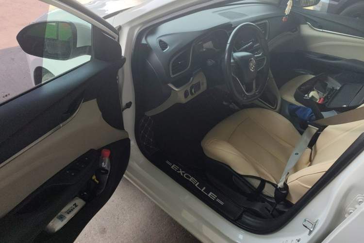 Used Buick GT 2019 15T Dual-Clutch Connected Elite Model China VI Driver Seat