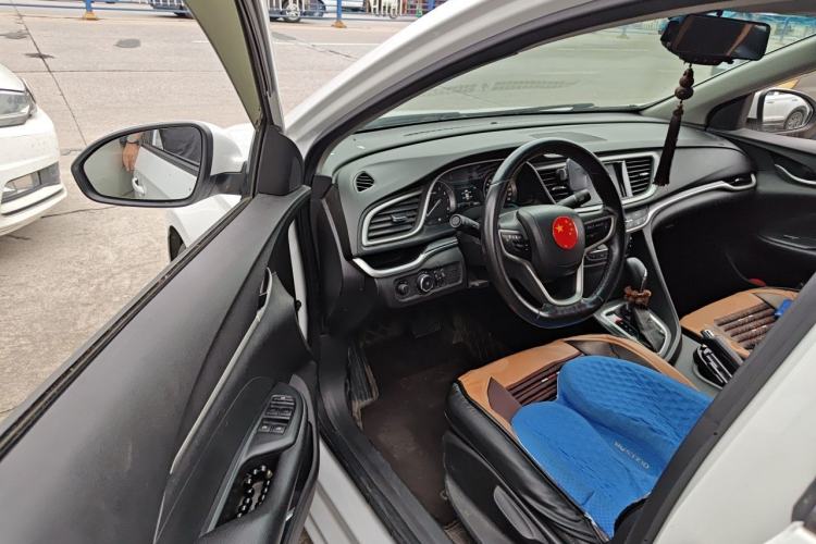 Used Buick GT 2019 18T Automatic Connected Elite Model China VI Standard Driver Seat