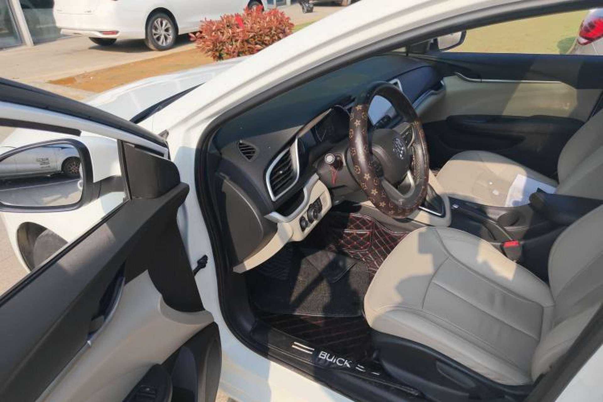 Used Buick GT 2019 15T Dual-Clutch Connected Elite Model China VI Driver Seat
