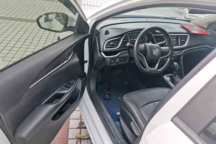 Used Buick GT 2019 18T Automatic Connected Elite Model China VI Standard Driver Seat