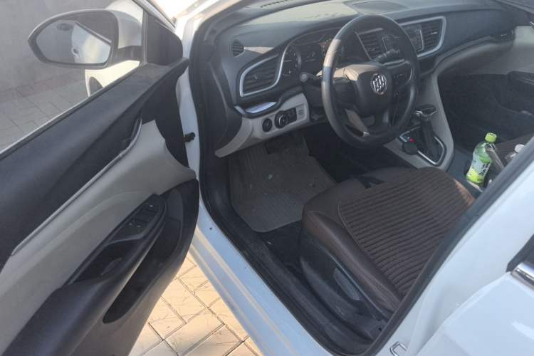 Used Buick GT 2019 15T Dual-Clutch Advanced Version China VI Standard Driver Seat