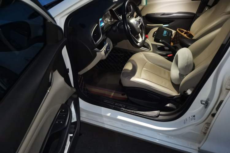 Used Buick GT 2019 15T Dual-Clutch Connected Elite Model China VI Driver Seat