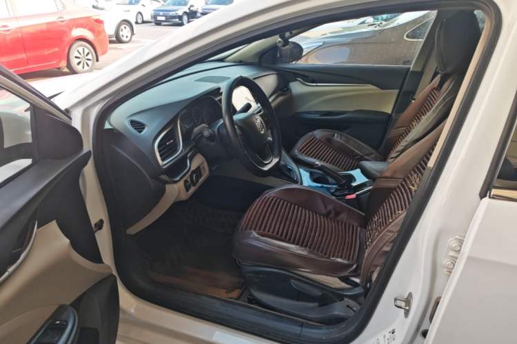Used Buick GT 2019 15T Dual-Clutch Advanced Version China VI Standard Driver Seat
