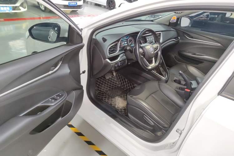 Used Buick GT 2019 18T Automatic Connected Elite Model China VI Standard Driver Seat