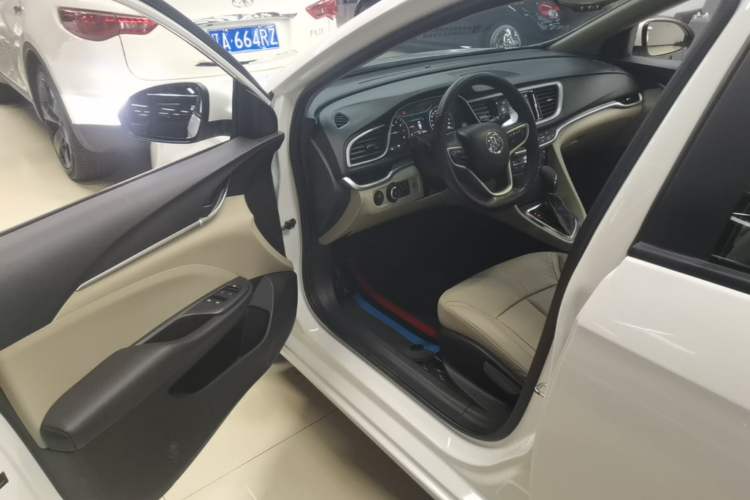Used Buick GT 2019 15T Dual-Clutch Connected Elite Model China VI Driver Seat