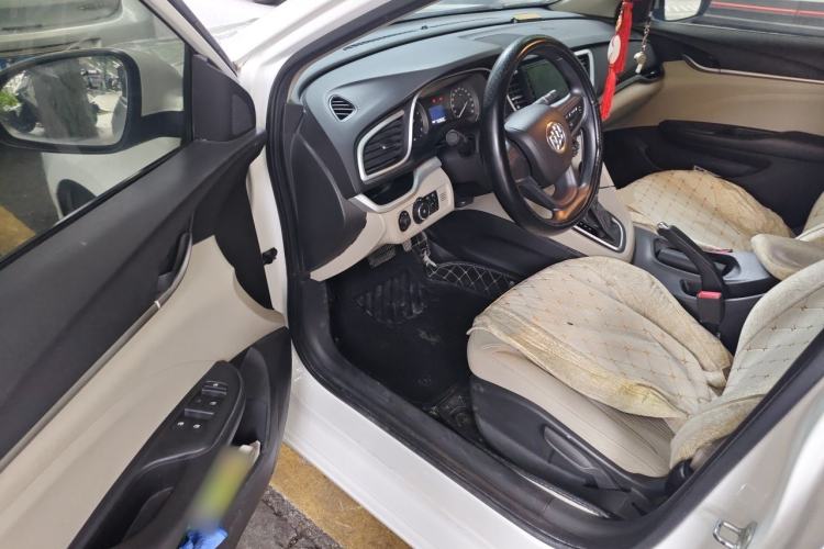 Used Buick GT 2019 15T Dual-Clutch Advanced Version China VI Standard Driver Seat