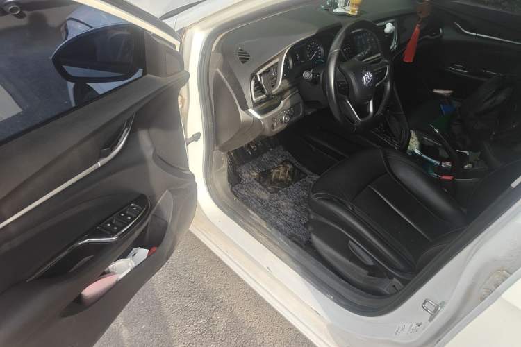 Used Buick GT 2019 18T Automatic Connected Elite Model China VI Standard Driver Seat