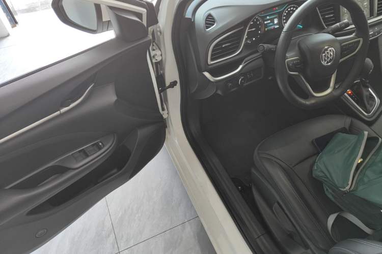 Used Buick GT 2019 18T Automatic Connected Elite Model China VI Standard Driver Seat