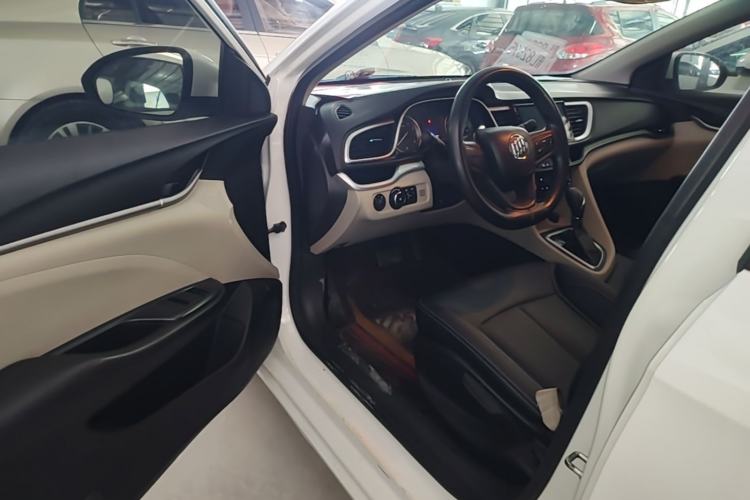 Used Buick GT 2019 15T Dual-Clutch Advanced Version China VI Standard Driver Seat