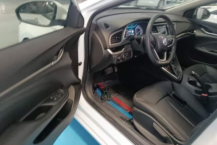 Used Buick GT 2019 18T Automatic Connected Elite Model China VI Standard Driver Seat