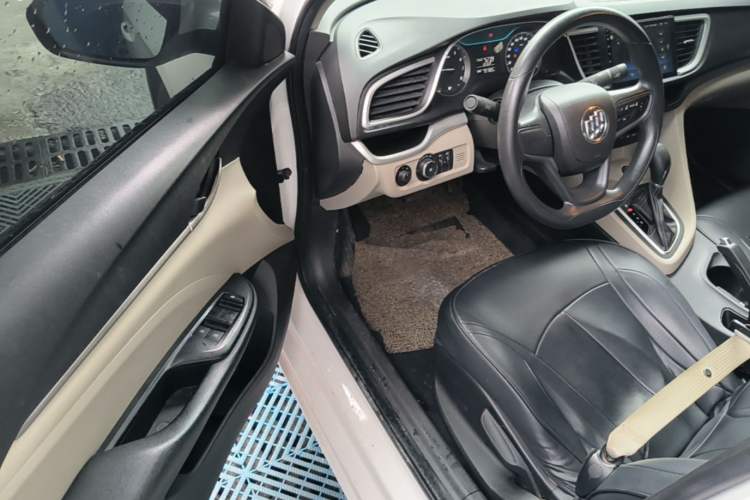Used Buick GT 2019 15T Dual-Clutch Advanced Version China VI Standard Driver Seat