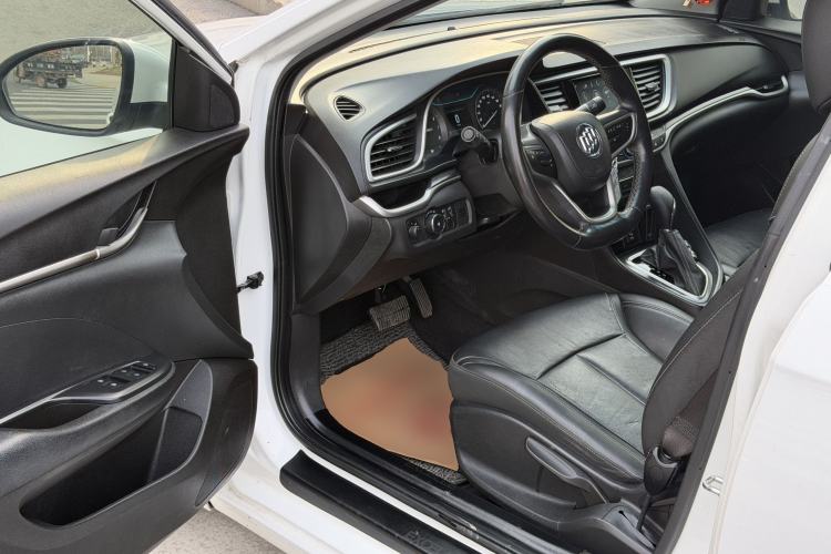 Used Buick GT 2019 18T Automatic Connected Elite Model China VI Standard Driver Seat