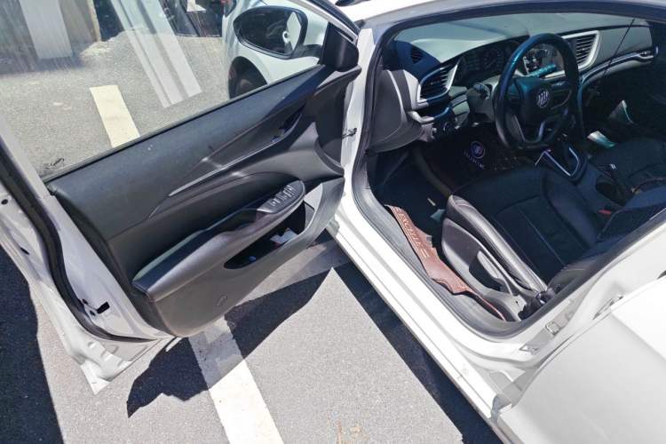Used Buick GT 2019 18T Automatic Connected Elite Model China VI Standard Driver Seat