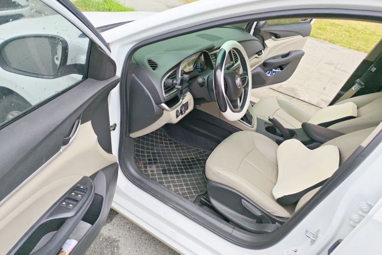 Used Buick GT 2019 15T Dual-Clutch Connected Elite Model China VI Driver Seat