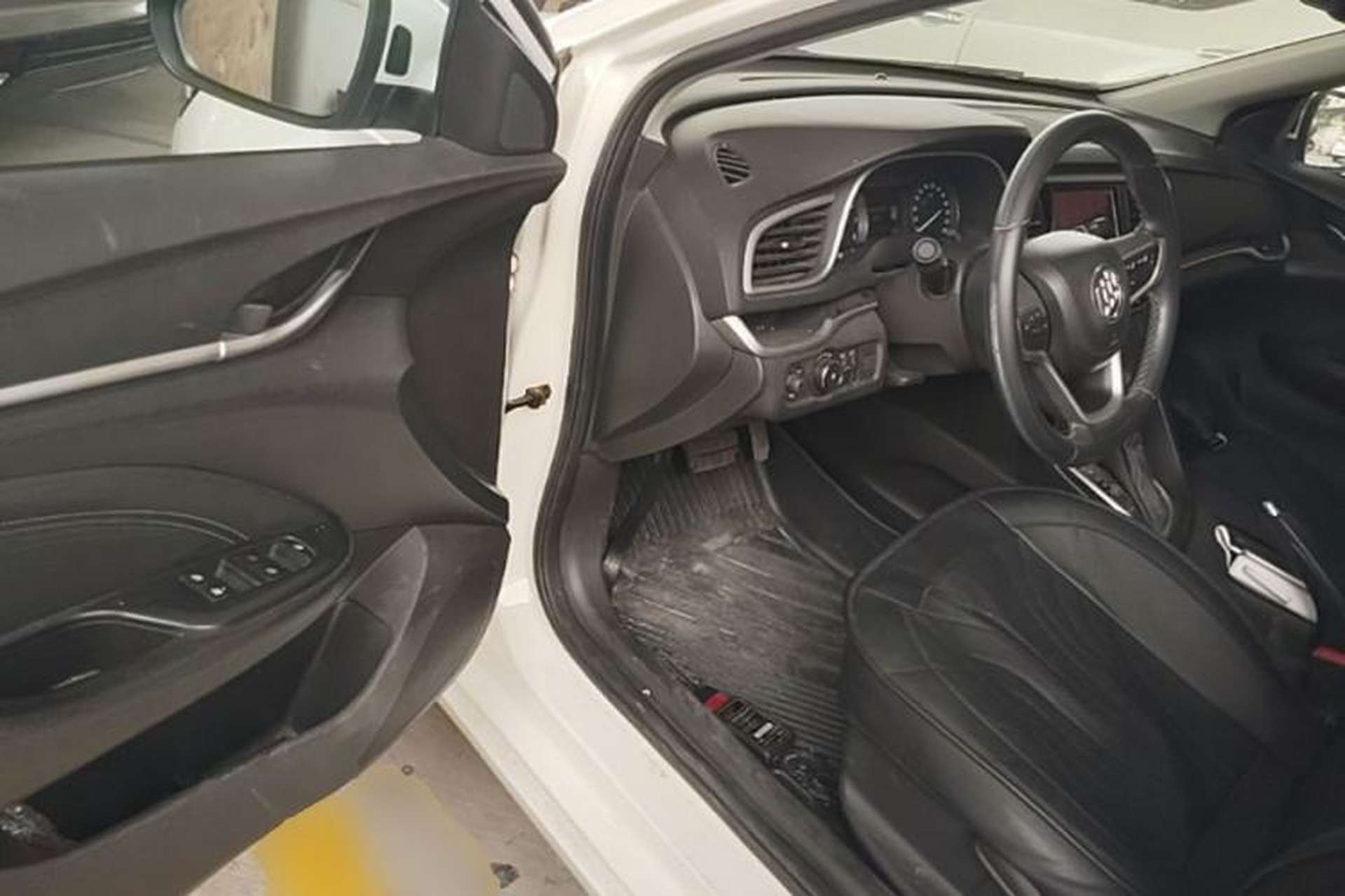 Used Buick GT 2019 18T Automatic Connected Elite Model China V Standard Driver Seat