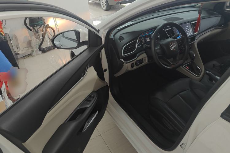Used Buick GT 2019 15T Dual-Clutch Advanced Version China VI Standard Driver Seat