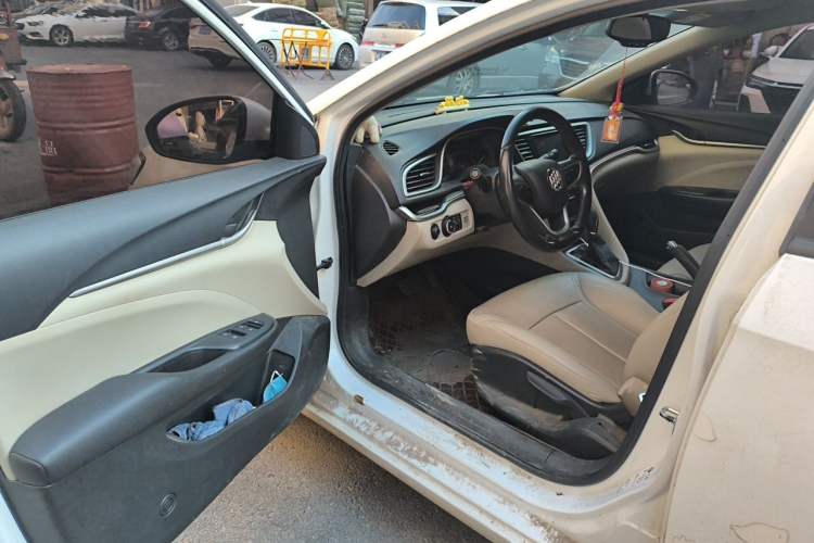 Used Buick GT 2019 15T Dual-Clutch Connected Elite Model China VI Driver Seat