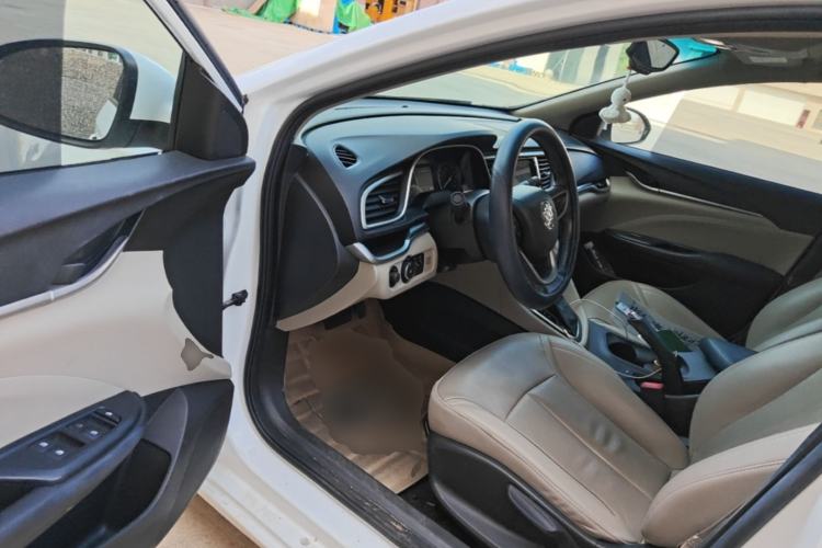 Used Buick GT 2019 15T Dual-Clutch Connected Elite Model China VI Driver Seat
