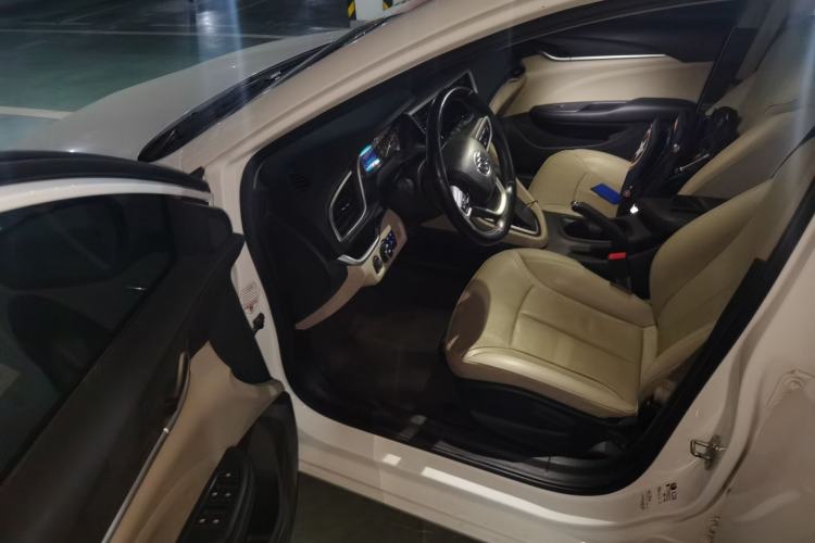 Used Buick GT 2019 15T Dual-Clutch Connected Elite Model China VI Driver Seat