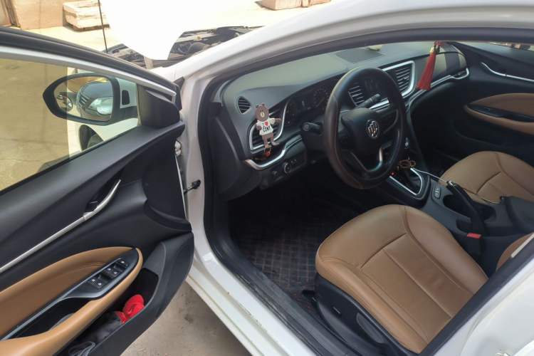Used Buick GT 2019 18T Automatic Connected Flagship Version China VI Standard Driver Seat
