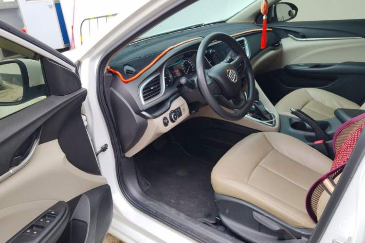 Used Buick GT 2019 15T Dual-Clutch Advanced Version China VI Standard Driver Seat
